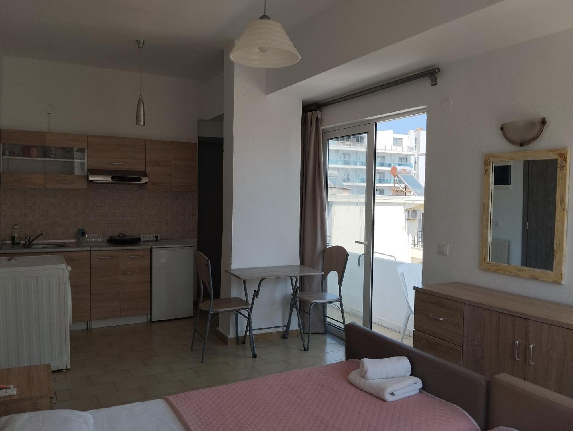 Lilian'S Seaview-Party Street-Youth Studios Rhodes City Dış mekan fotoğraf