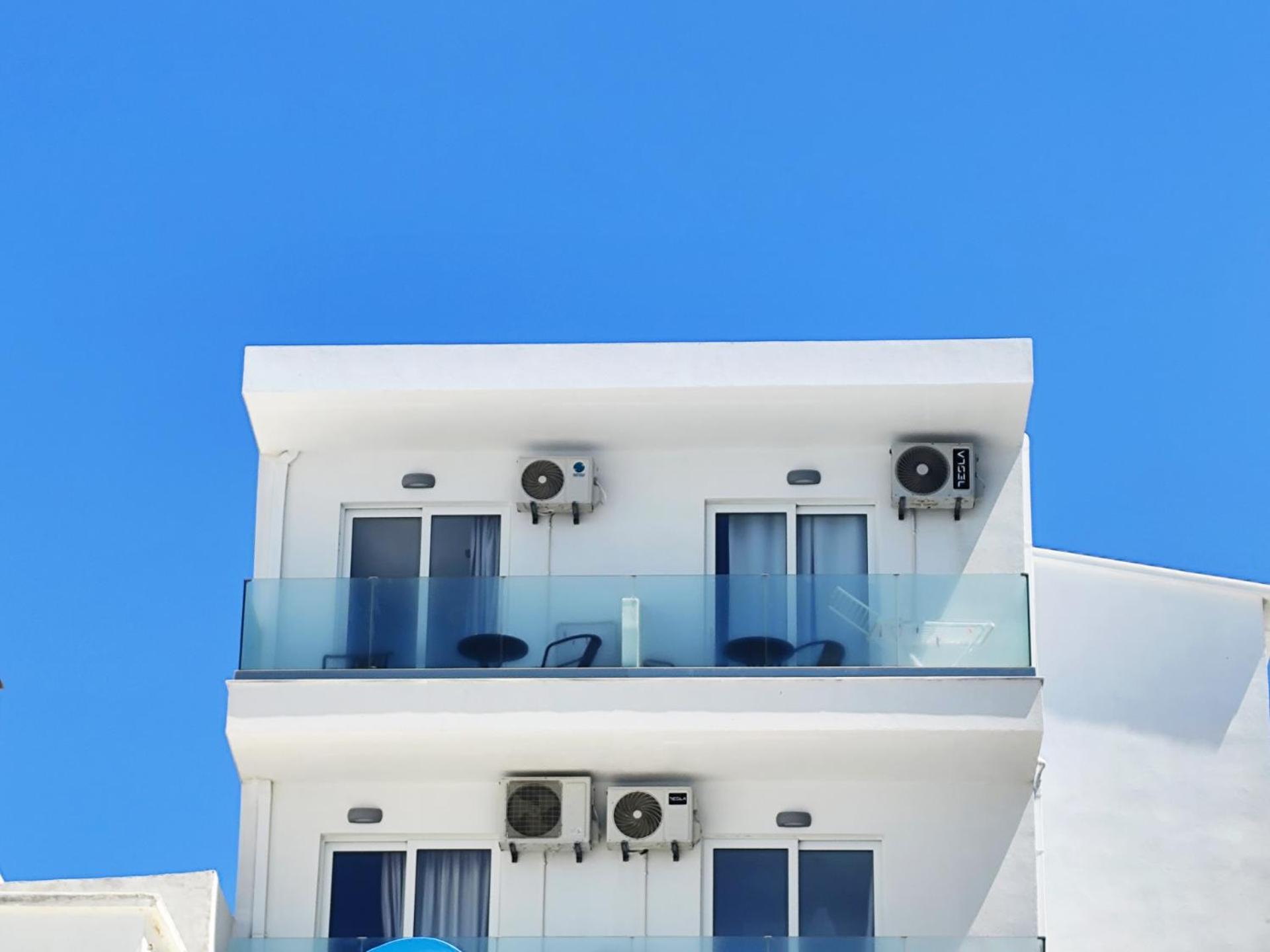 Lilian'S Seaview-Party Street-Youth Studios Rhodes City Dış mekan fotoğraf